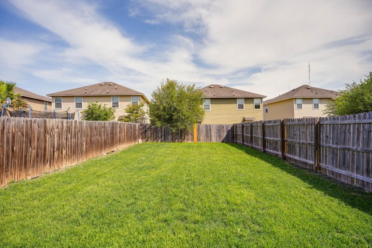 San Antonio Townhome About 2 Mi To Aquarium! Exterior photo